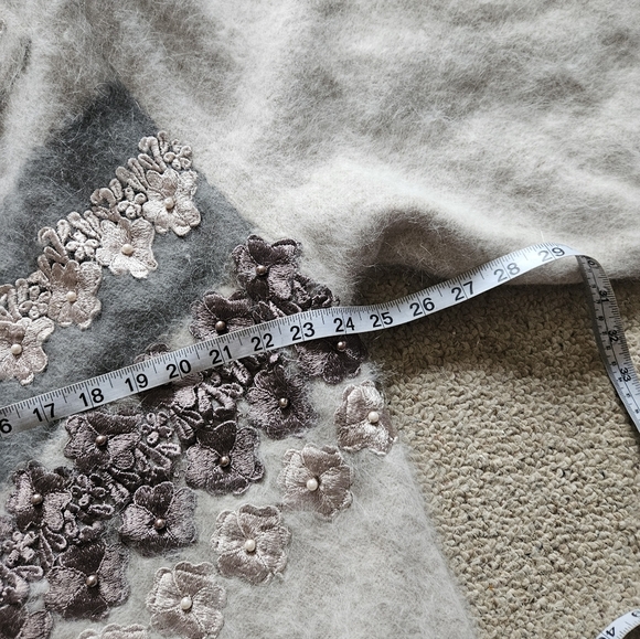 Vintage Angora Lined Embroidered Cardigan Large/xl - Picture 5 of 8